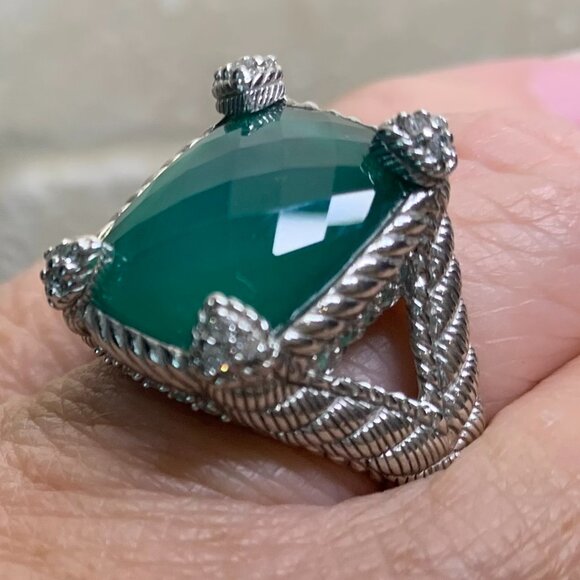 Judith Ripka Green Goddess Ring - size 8.5 EUC - Picture 1 of 15